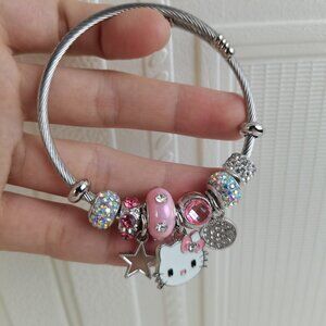 💫 ⭐Hello Kitty Charm Pendant Tone Bangle Bracelet Silver & Pink 💖